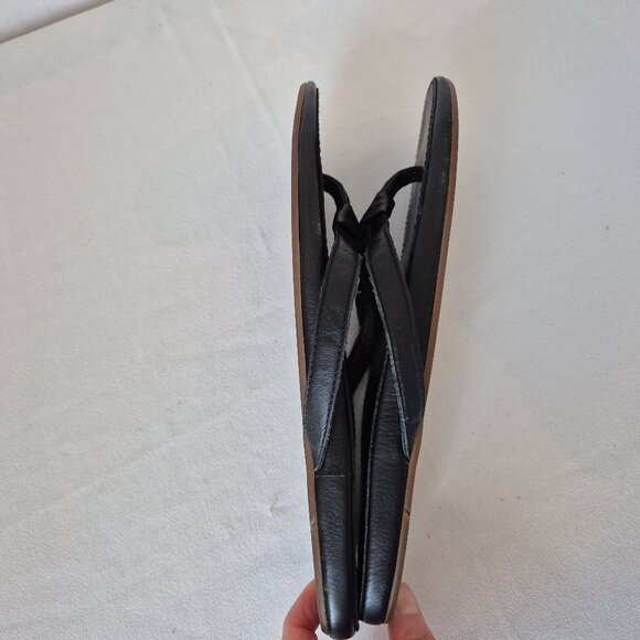 Olukai Hulali Black Leather Women's Flip Flop Slid-On Thong Sandal - Picture 4 of 9